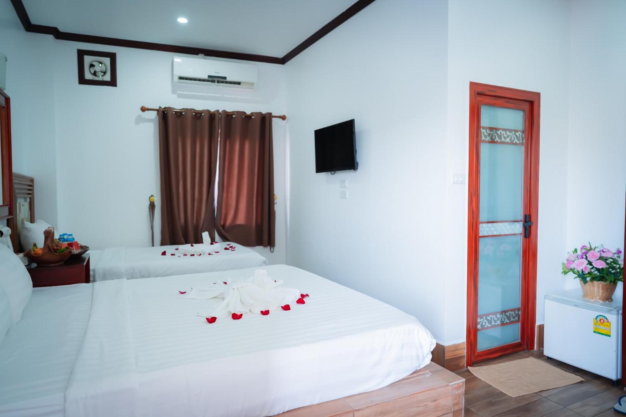Vientiane Ruby Riverside Hotel Exterior foto